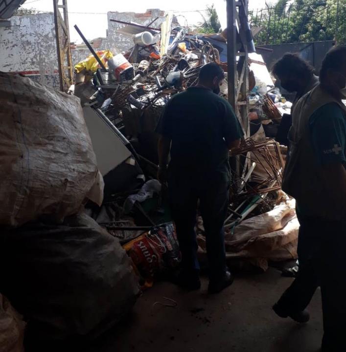Foto 1 de 5 — Força-tarefa fiscaliza e autua ferros-velhos e depósitos de recicláveis em Araraquara